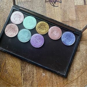 Single shadows + palette